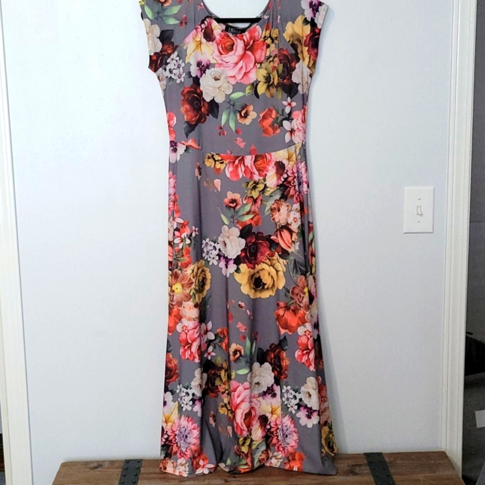 Floral patterned dress